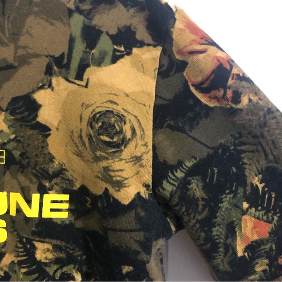 Twenty One Pilots Trench Camo Hooded Sweatshirt Size Small - Picture 5 of 10